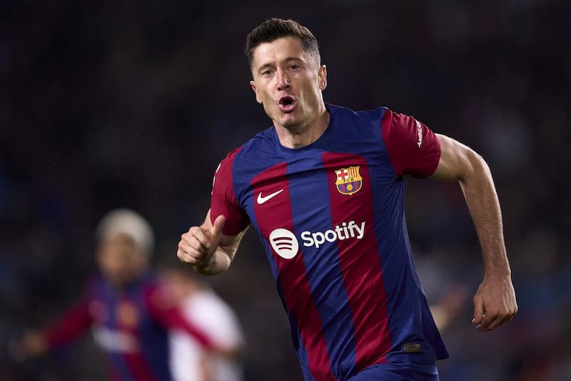 Cầu Thủ Mang Áo Số 9 Vĩ Đại Nhất Lịch Sử Bóng Đá Thế Giới 3 Robert Lewandowski - Ba Lan
